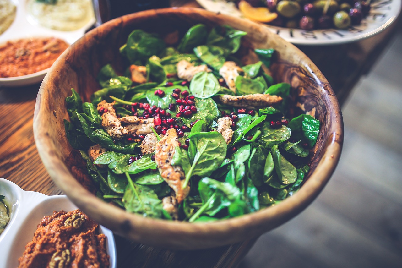 How to Make Your Own Homemade Salad Dressings